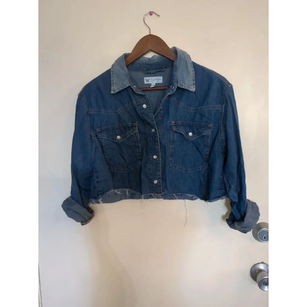 Jessica Simpson Cropped Denim Shirt jacket button up, XS (oversized fit)